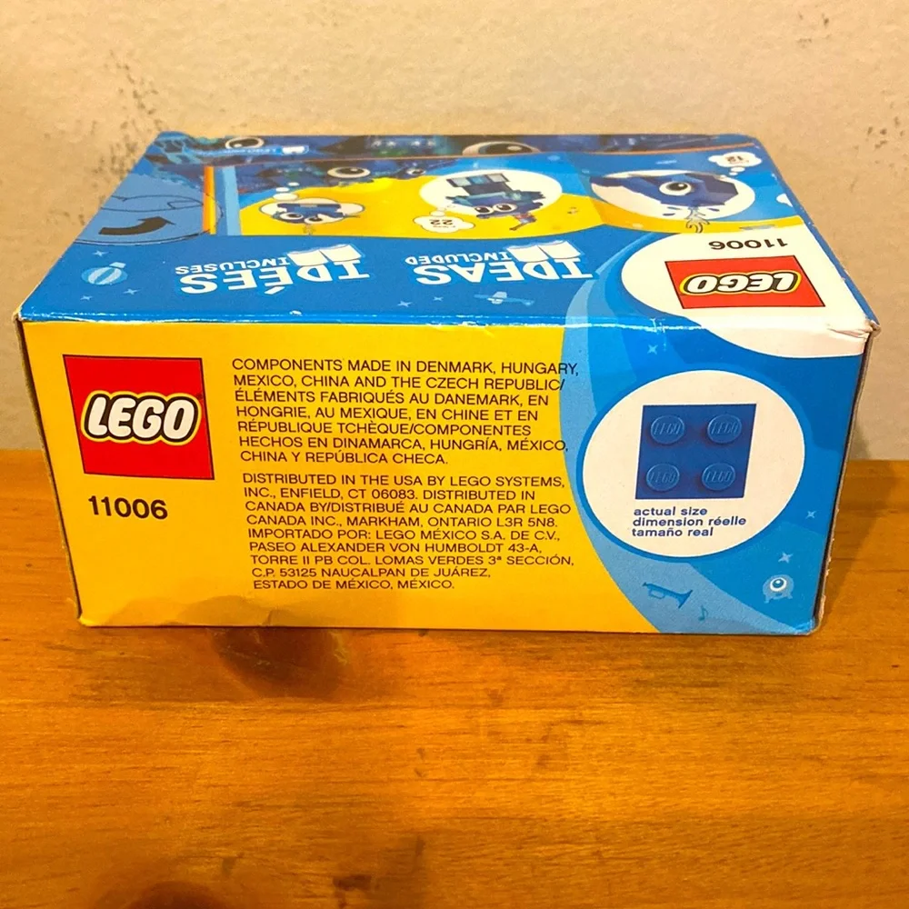 Lego Classic Creative Blue Bricks 11006 52 pieces new in box Age 4+
